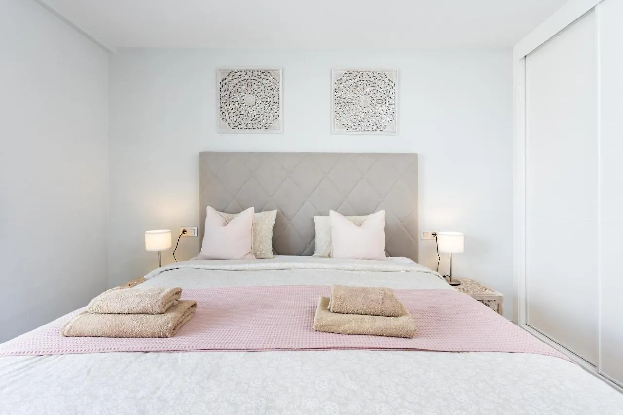 Home2Book Stylish & Relax Attic La Tejita, Pool 0*,  スペイン