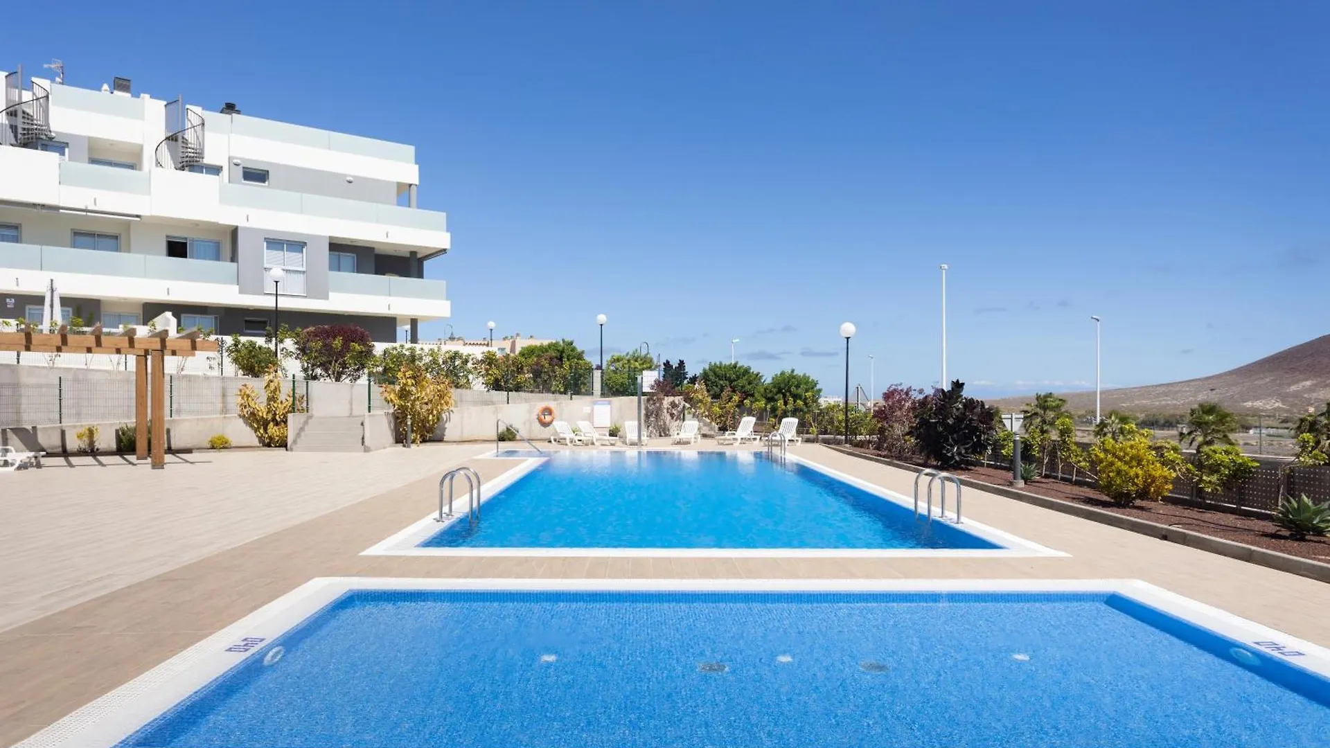 Home2Book Stylish & Relax Attic La Tejita, Pool
